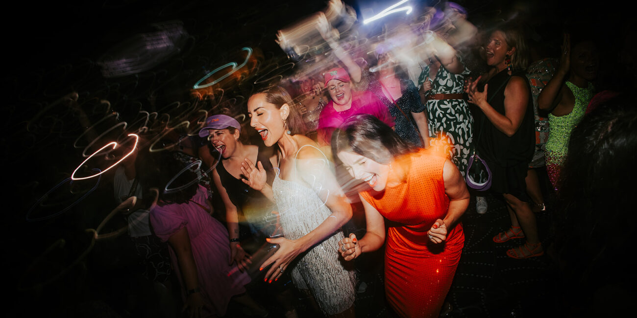DISCO CLUB WITH LISE AND SARAH